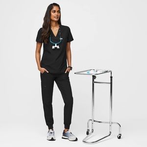 FIGS Women's Catarina™ - One-Pocket Scrub Top - XXS / Black